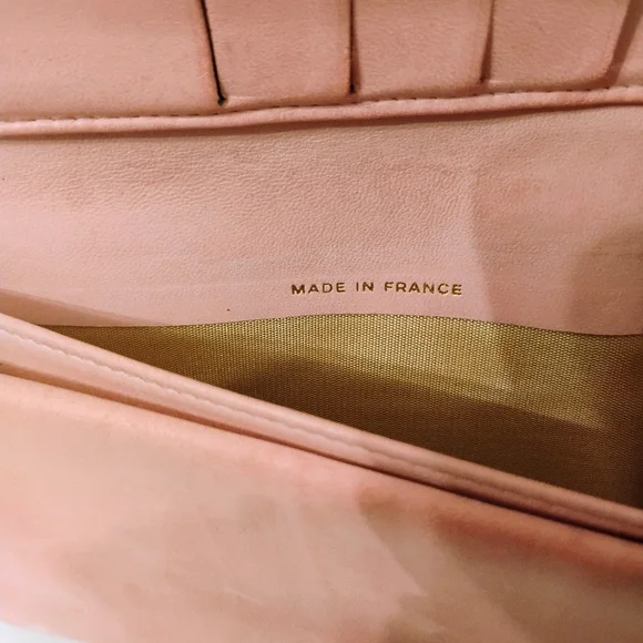 CHANEL Pink CC Caviar Leather Wallet w/ Kisslock & GHW - Picture 8 of 10